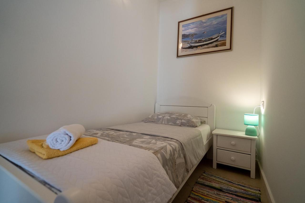 Apartman Dupin Dugi Rat Exteriér fotografie