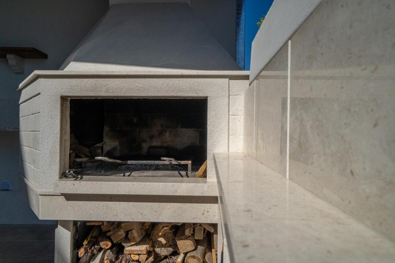 Apartman Dupin Dugi Rat Exteriér fotografie