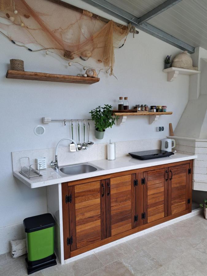 Apartman Dupin Dugi Rat Exteriér fotografie