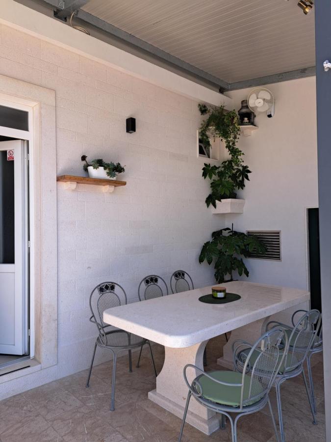 Apartman Dupin Dugi Rat Exteriér fotografie